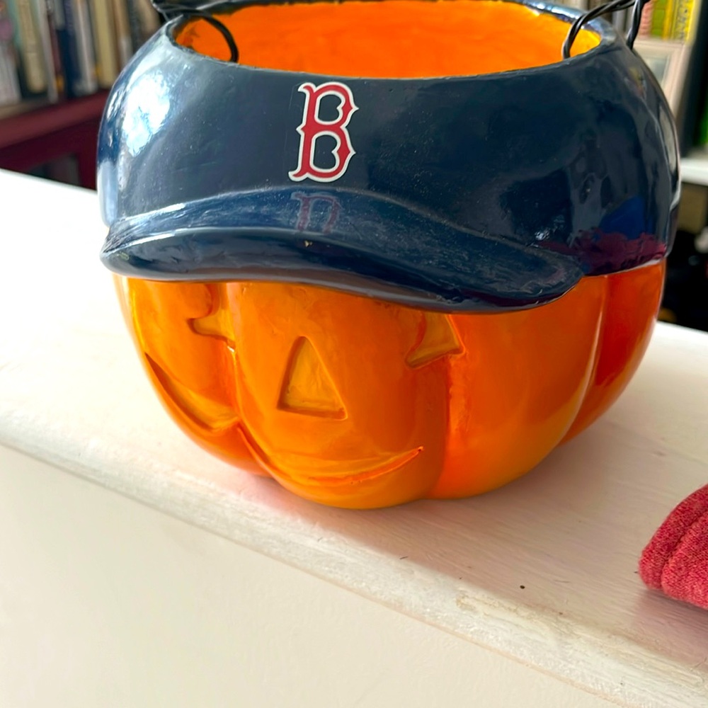 Vintage! Collectible. Boston Red Sox themed pumpkin with handle. Circa 2005